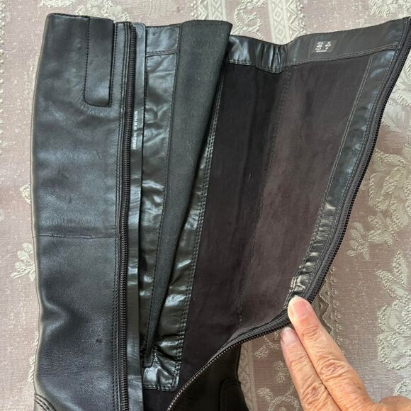 Ecco Women's High Black Boots - Picture 8 of 8